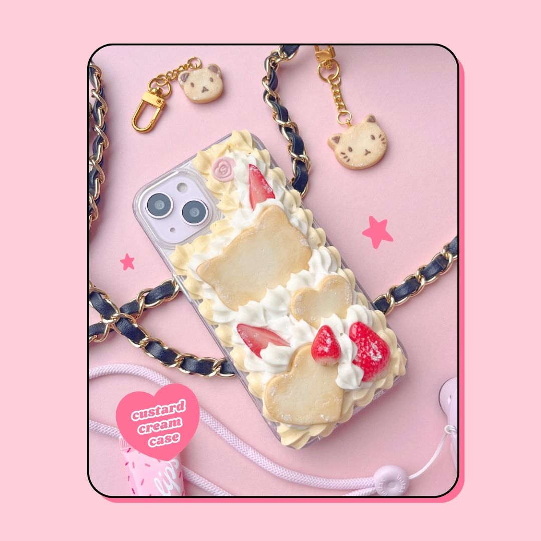 cat & hearts butter cookie decoden phone case with custard cream border