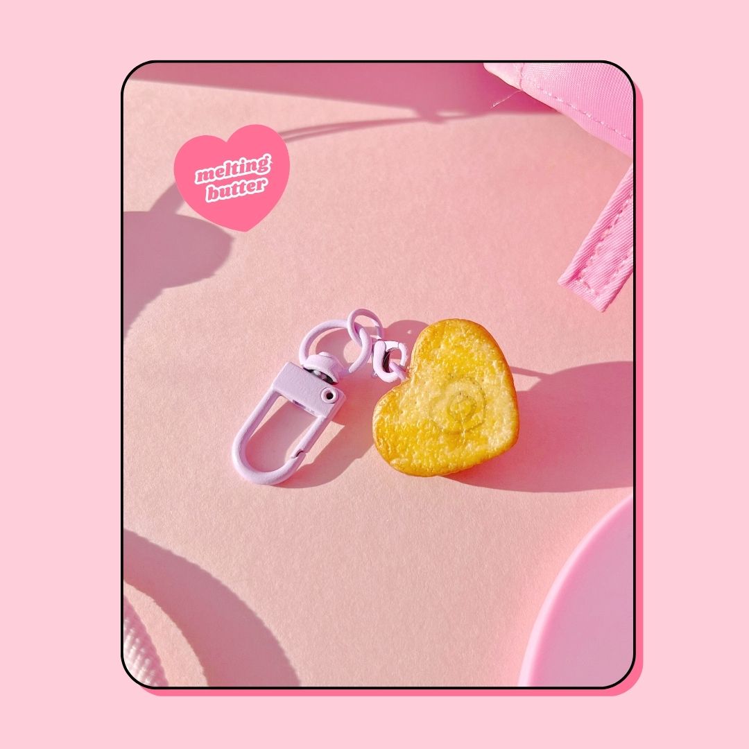 melting hearts butter toast charm keyring with lobster clasp